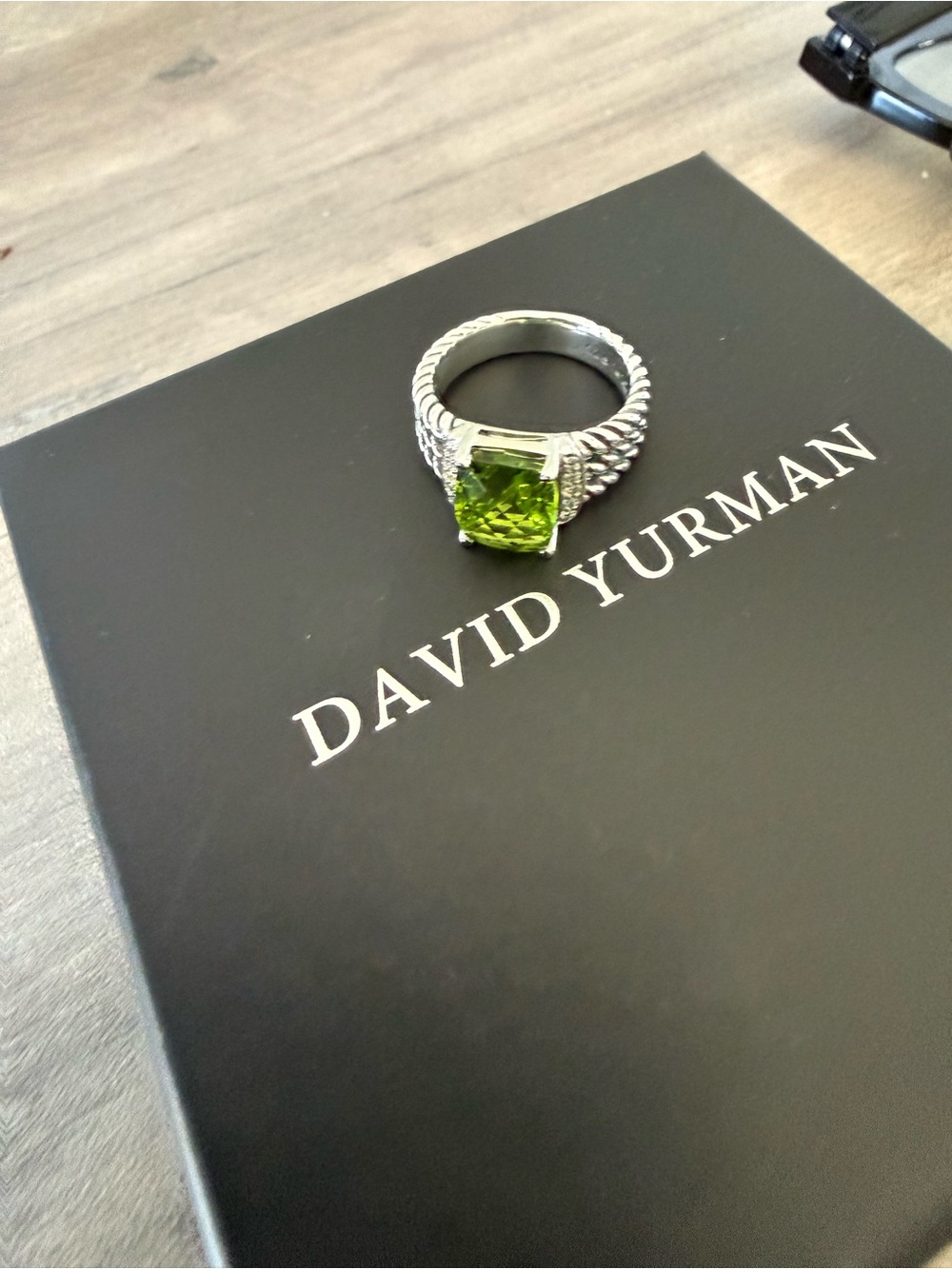 David Yurman petite Wheaton sz 6 never used peridot